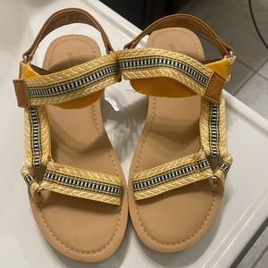 Universal Thread Sandals - Target